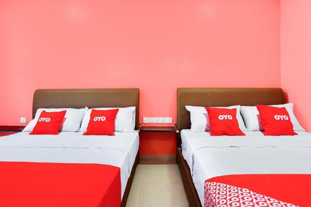 Oyo 89387 Sun Keerana Hotel Кланг Экстерьер фото