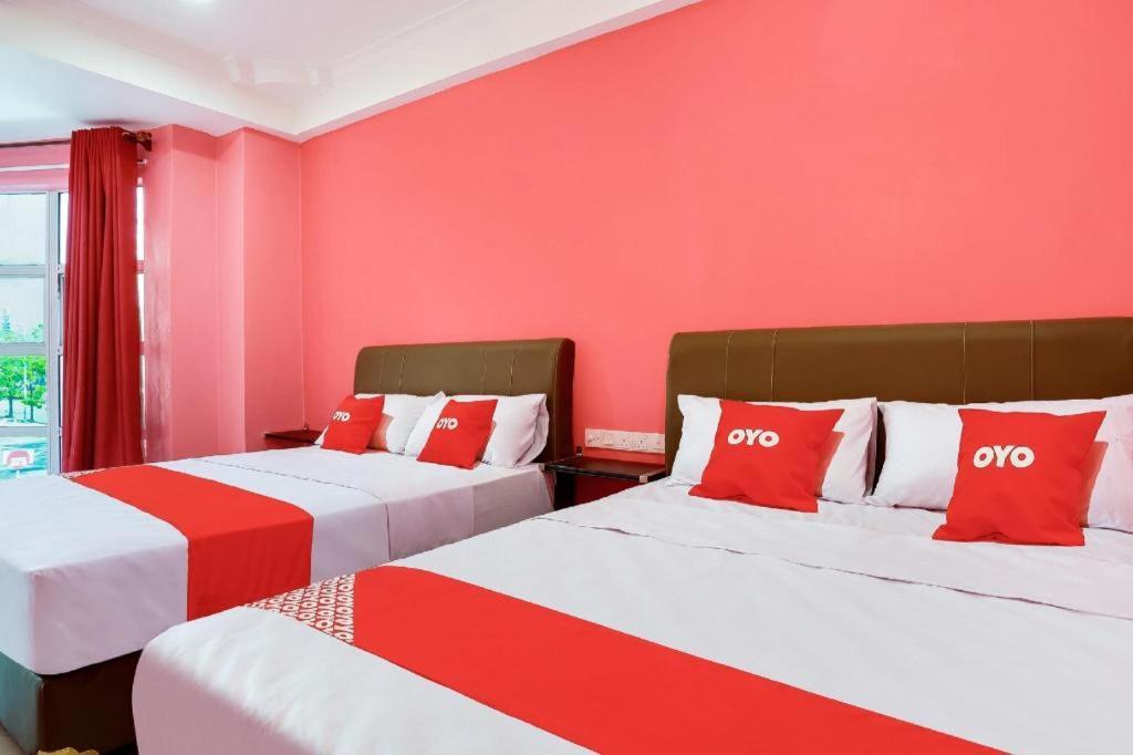 Oyo 89387 Sun Keerana Hotel Кланг Экстерьер фото