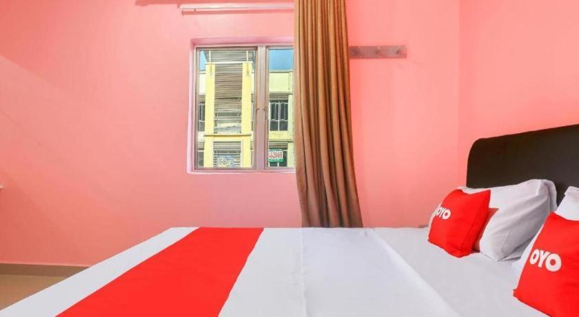 Oyo 89387 Sun Keerana Hotel Кланг Экстерьер фото