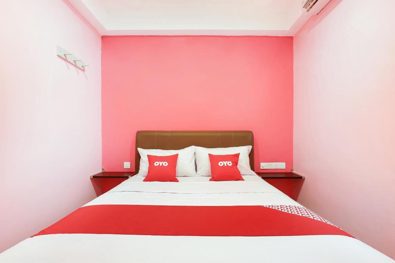 Oyo 89387 Sun Keerana Hotel Кланг Экстерьер фото