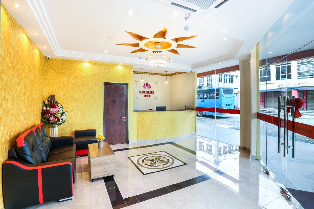 Oyo 89387 Sun Keerana Hotel Кланг Экстерьер фото